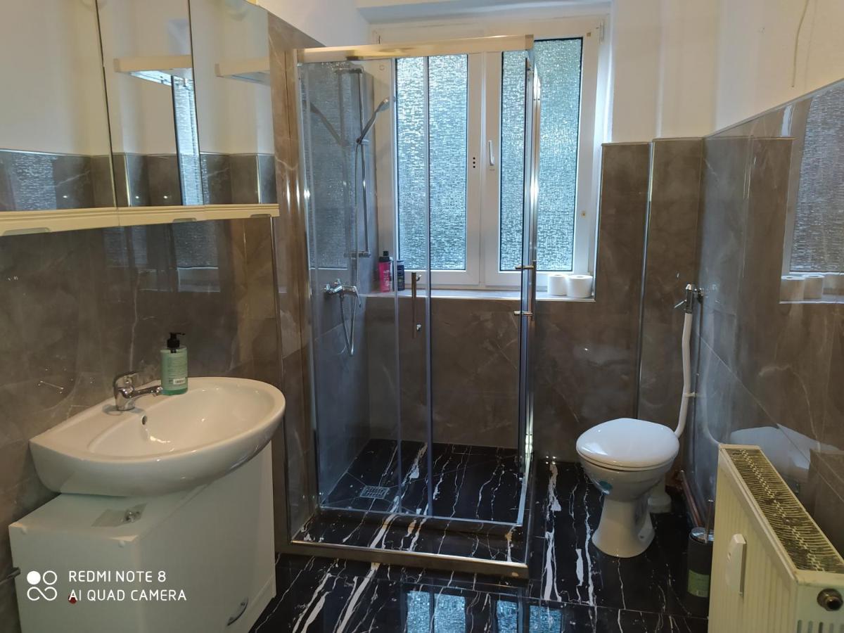 Misha,S Hostel Duisburg Ngoại thất bức ảnh
